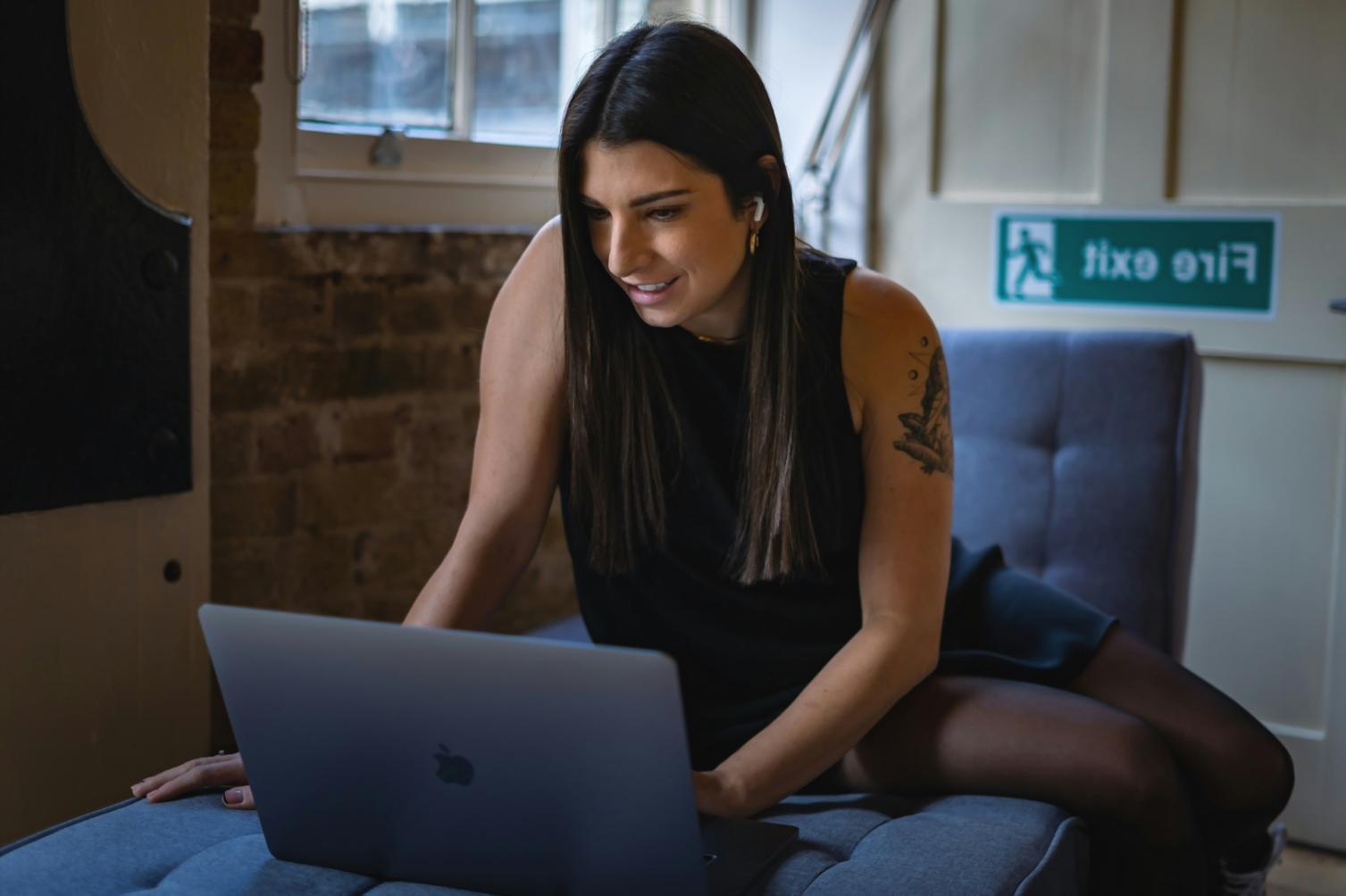 Psychologische Beratungssituation mit professionellem Setting